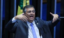 Canetada absurda e equivocada de Dino causa o 1º grande estrago no país