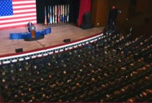 Trump reúne altos comandantes das Forças Armadas americanas e prepara enfrentamento militar