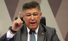 Presidente da CPMI do INSS reage indignado com ministros do STF e PGR