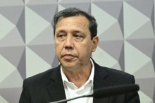Presidente do Sindicato do irmão de Lula emudece em CPMI e só responde a uma pergunta claramente “combinada” (veja o vídeo)