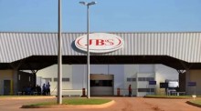 URGENTE: JBS tem atividade suspensa
