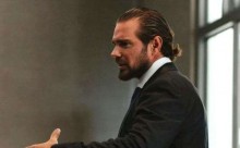 Dono do Banco Master fica transtornado e reage aos berros ao receber notícia de advogados