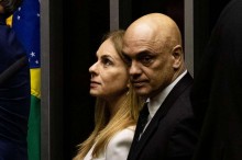 Master aparece em 77 mil processos e mulher de Moraes que representa o banco em apenas um vira "meme"