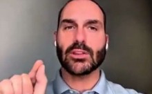 Eduardo Bolsonaro se revolta com comentário polêmico sobre sanções revogadas