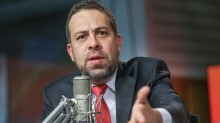 Boulos dá "chilique" contra Milei