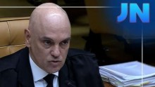 Jornal Nacional rompe o silêncio sobre o caso de Moraes e o Banco Master