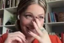 Aos risos, Daniela Lima diz estar com "dó" de Moraes e debocha da prisão de Silvinei Vasques