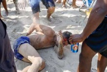 Populares não perdoam “ladrão” de celular em Copacabana no 1º dia do ano