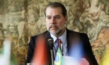 Alucinado, Toffoli põe mais uma barreira no caminho da PF