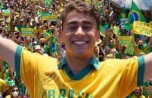 Destemido e em tom desafiador, Nikolas manda recado a Moraes e é seguido pela massa (veja o vídeo)