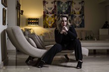 Descaradamente, PGR tenta proteger amiga de Lulinha, mas Mendonça age