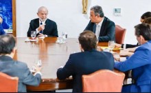 Mais um petista inventa "desculpa esfarrapada" e anuncia que vai deixar o ministério de Lula