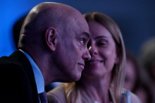 Moraes e uma tornozeleira para monitorar Malu Gaspar