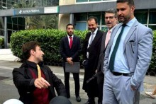 Léo Lins é absolvido  em 2ª instância de absurda condenação e não perde a piada (veja o vídeo)