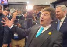 Flávio se encontra com Milei e algo surpreendente acontece (veja o vídeo)