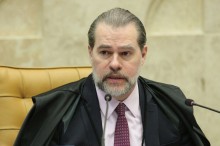 Sob pressão, Toffoli assume vaga no TSE