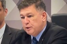 Alvo de Dino, presidente da CPMI "abre fogo" e revela que número contatado por Vorcaro é do STF