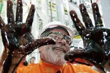 Polêmico: Parlamentar explica como Lula ‘rouba’ sua gasolina (veja o vídeo)