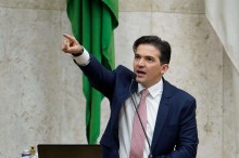 Exclusivo: “O brasileiro precisa voltar a ter vergonha de se dizer petista”, detona parlamentar