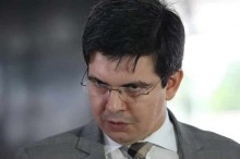 Randolfe perde força e caminha para ser expurgado do Senado em outubro