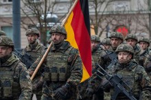 Tensão mundial: Alemanha surpreende ao impor restrição de viagens a homens entre 17 e 45 anos