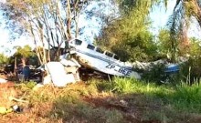 Aeronave abarrotada de milhões em dinheiro vivo cai e população da região saqueia