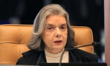 Política de opinião: Ministra Cármen Lúcia derruba arbitrariedade de Moraes*