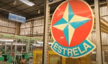 Gradativamente, peça por peça, Lula vai deixando para trás uma terra arrasada: A hora e a vez da Fábrica de brinquedos Estrela