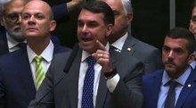 Flávio Bolsonaro surpreende todos e resolve ligar para outro pré-candidato