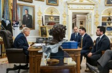 A visita de Flávio a Trump e a deplorável narrativa dos militantes de redação