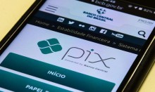 “Eu jamais falei em substituir o PIX”: Eduardo Bolsonaro desafia a Globo a se retratar