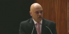 URGENTE: Inesperadamente, Moraes recua em investigação envolvendo Jair e Flávio Bolsonaro
