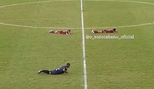 Final de campeonato é interrompida por motivo inesperado (veja o vídeo)