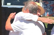 O afetuoso reencontro de Lula com Geddel, o homem das malas cheia de dinheiro