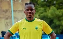 Zagueiro desmaia durante jogo, é dado como morto, acorda em necrotério e vive momentos dramáticos entre a vida e a morte