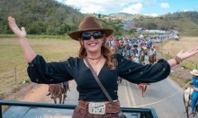 Prefeita petista fecha com Cleitinho em MG e gera revolta no partido