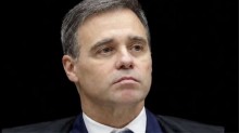 Mendonça reforça a segurança e passa a usar colete à prova de balas