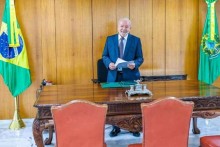 “Homem da mala” que levava dinheiro de Vorcaro foi flagrado em visita ao Planalto