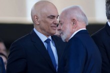 O novo mote da campanha de Flávio: “Lula é Moraes, Moraes é Lula” (veja o vídeo)