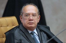 Sem maiores delongas, Gilmar usurpa a competência do TSE
