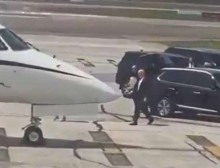 Moraes é flagrado usando avião da FAB após casamento do filho (veja o vídeo)