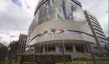 Crise ameaça salário de servidores públicos e sindicato convoca assembleia