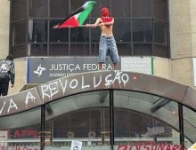 Apoiadores de Lula causam destruição na Avenida Paulista (veja o vídeo)