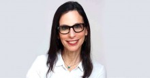 Ela é professora da USP e imortal da ABL, mas está dominada pelo radicalismo ideológico e é disseminadora de fake news (veja o vídeo)