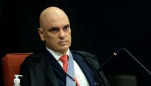 Em processo absolutamente ilegal, Moraes vota para transformar em réu jornalista exilado