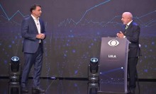 Vazam anotações de Flávio para enfrentar Lula no debate que começa em poucos instantes