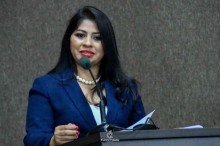 Em dia fatídico, PT ainda ganha de graça mais uma senadora