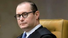 Com decisão sem fundamento legal nem jurídico, Zanin desmoralizou o TSE