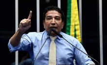 Magno Malta sai em defesa de Flávio e dá resposta forte a quem fala em covardia (veja o vídeo)