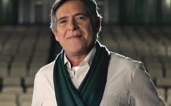 O ator José de Abreu